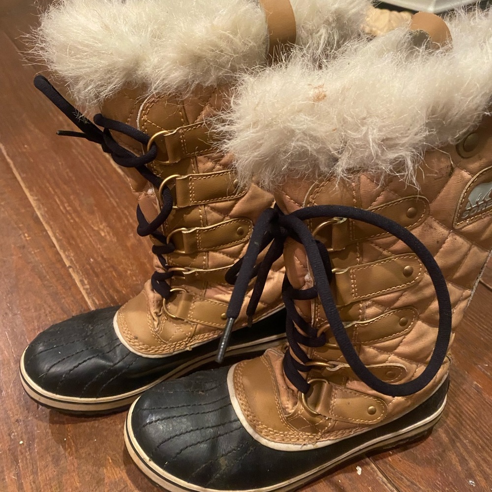 Sorrel winter boots